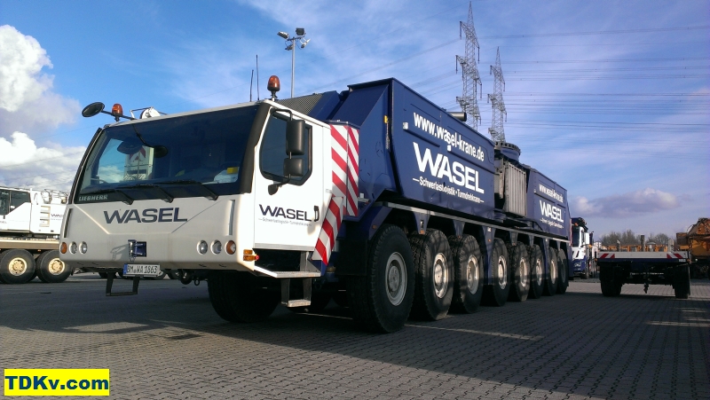 http://www.kran-forum.com/Pics/Liebherr-LG-1750-Wasel-Krane-02.jpg