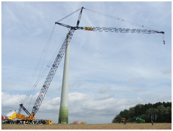 Gottwald AK 450 von Bracht im Windpark Detmold